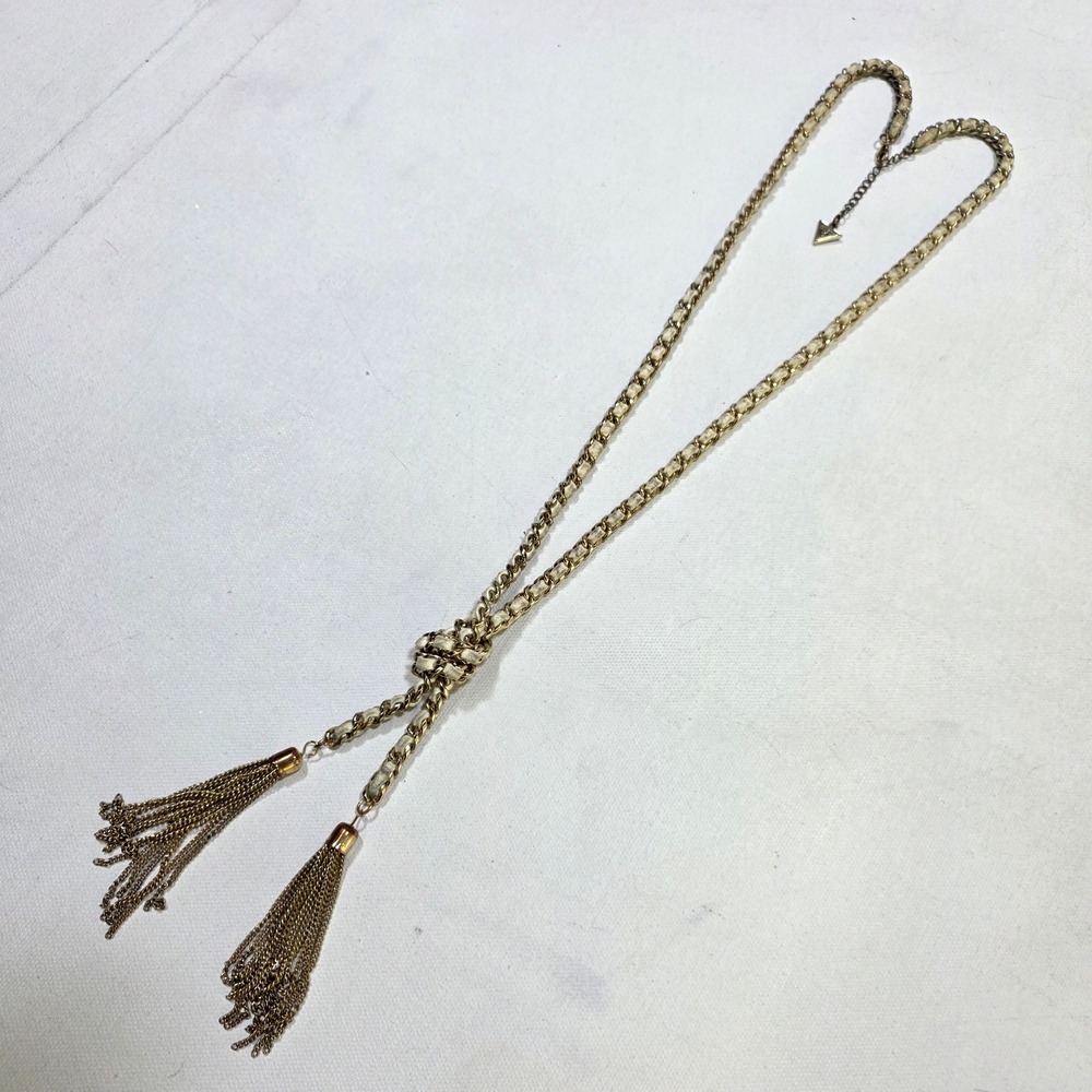 Guess Lariat Necklace Womens OS Gold Cream Woven Chain Tassel Fringe Logo Charm